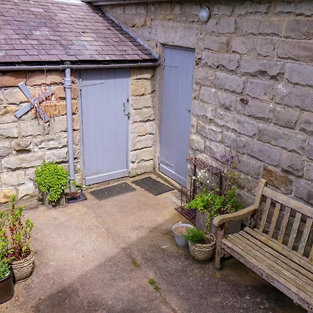 The Grange 惠特比